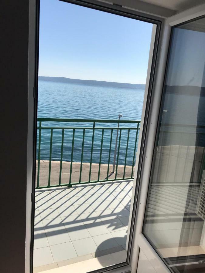 Meerblick Apartment Kastela Bagian luar foto