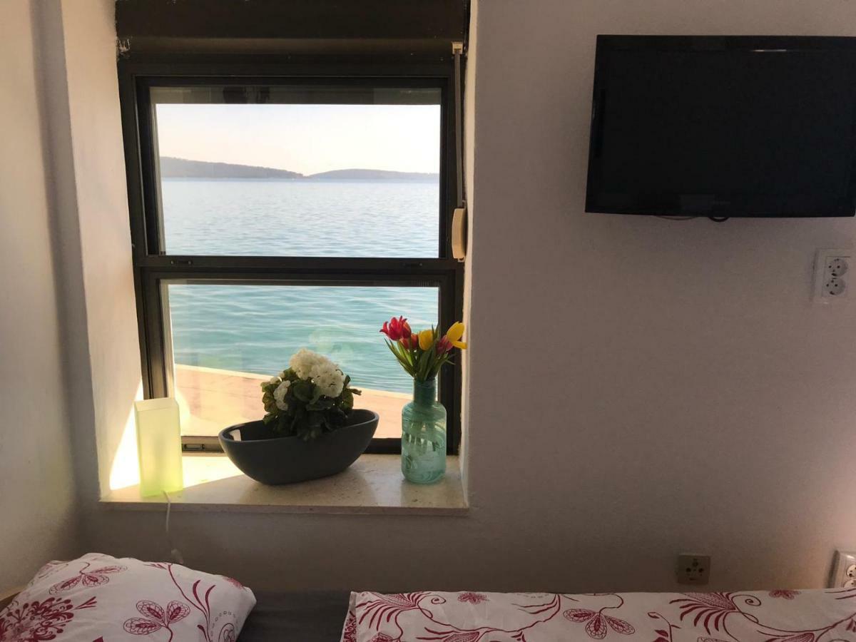 Meerblick Apartment Kastela Bagian luar foto