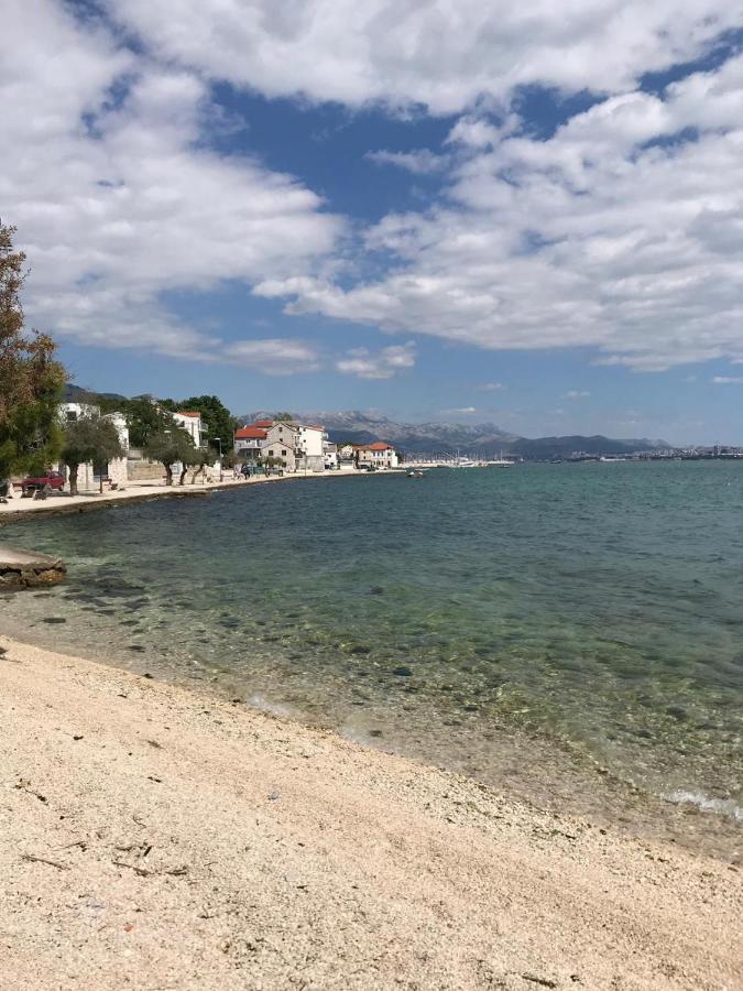 Meerblick Apartment Kastela Bagian luar foto