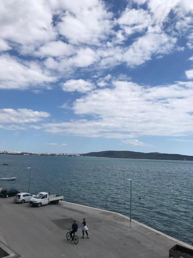 Meerblick Apartment Kastela Bagian luar foto